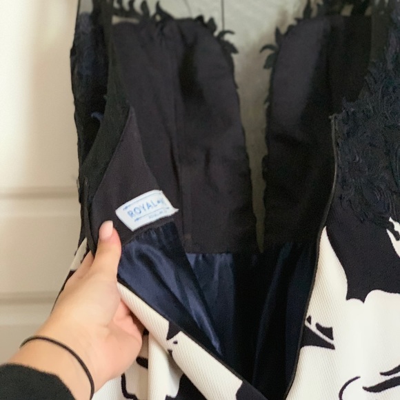 Sherri Hill 2017 Prom Dress - Picture 6 of 8